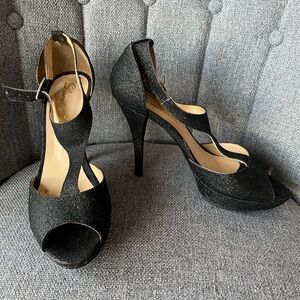 Black Glitter T-Strap Platform High Heel Sandals
